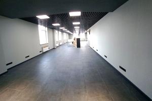 комерційна за адресою Степана Бандери просп. (Московський), 9 Б