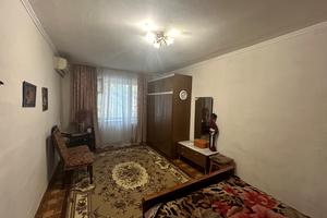 квартира за адресою 10 Квітня вул., 8