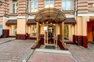 комерційна за адресою Євгена Чикаленка вул. (Пушкінська), 25