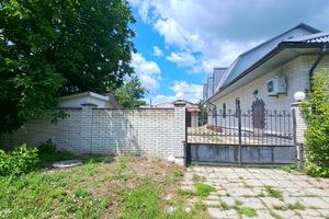 коммерческая по адресу Незалежності, 1