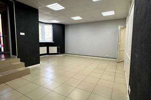 комерційна за адресою Сонячна вул., 5