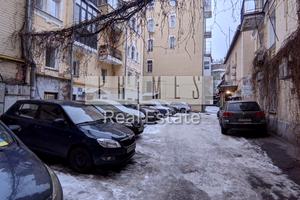 комерційна за адресою Мала Житомирська вул., 20-В