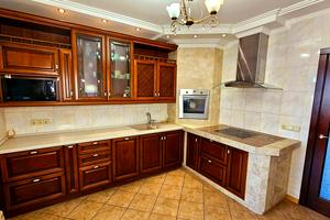 квартира за адресою Федора Ернста вул., 6