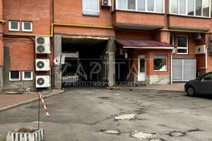 паркомісце за адресою Олександра Кониського вул., 52-58