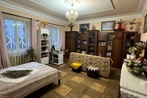 дом по адресу центральна