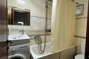 будинок за адресою Євгена Коновальця вул. (Гліба Успенського)