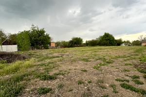 участок по адресу пгт. Вороновица, 