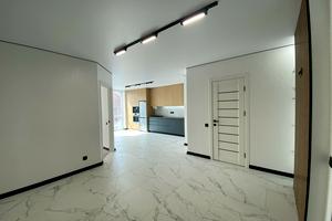 квартира за адресою Степана Бандери вул., 77-Б