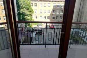 коммерческая по адресу Паторжинського, 4