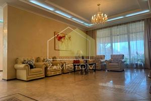 будинок за адресою Кар'єрна вул., 80