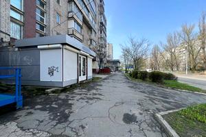 комерційна за адресою Калинова вул., 53