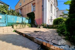 коммерческая по адресу Собранецкая ул., 16