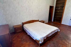 квартира за адресою Базарна вул., 21