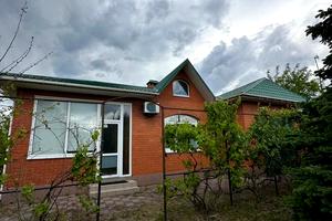 будинок за адресою Центральна вул., 13