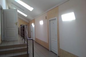 комерційна за адресою Тичини вул., 21а