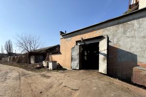 комерційна за адресою Лук'янова вул., 16