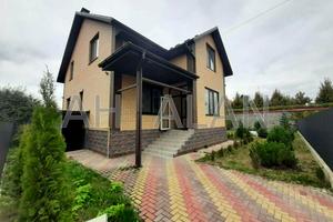 будинок за адресою с. Гатне, Травнева вул.