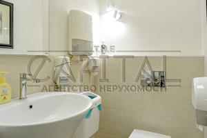 комерційна за адресою Метрологічна вул., 56