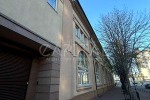комерційна за адресою Хорива пров., 37