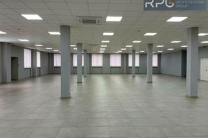 коммерческая по адресу Вацлава Гавела бульв. (Івана Лепсе), 2