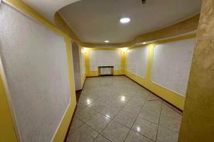 комерційна за адресою Симона Петлюри вул., 8