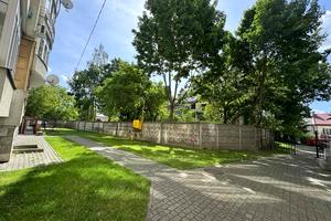 комерційна за адресою Генерала Миколи Юнаківа вул., 9б