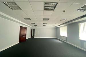 комерційна за адресою Ігорівська вул., 7