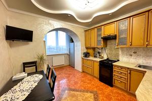 квартира за адресою Галицька вул., 203