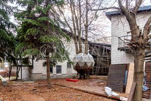 коммерческая по адресу Зоологическая ул., 10