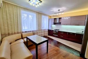 квартира по адресу Лебединская ул., 3