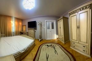 квартира за адресою Чорновола вул., 132