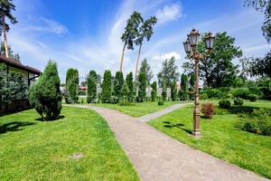 комерційна за адресою київська, 1
