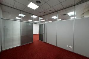 комерційна за адресою Героїв Космосу вул., 4