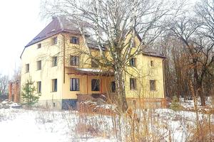 коммерческая по адресу с. Зализня, Енгельса, 1
