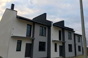 будинок за адресою Степана  Бандери, 1