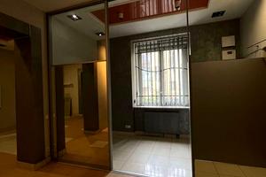 комерційна за адресою Степана Бандери вул. (), 5а