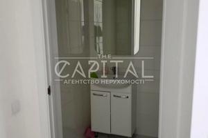 комерційна за адресою Банкова вул., 3