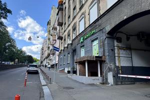 коммерческая по адресу Антоновича ул. (Горького), 13