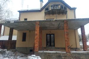 коммерческая по адресу с. Зализня, Енгельса, 1