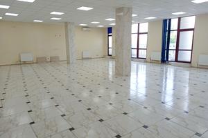 комерційна за адресою Івана Луценка пров., 17/19