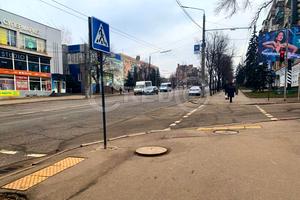 комерційна за адресою Центральний вул. (Лермонтова), 4