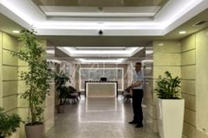 комерційна за адресою Шовковична вул., 42