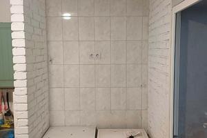 комерційна за адресою Миру вул., 11