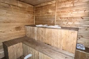 будинок за адресою Центральна вул., 1