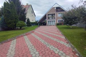 дом по адресу Центральна
