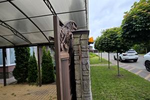 будинок за адресою Харківська вул., 4