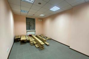 комерційна за адресою Криворізька вул., 12