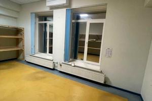 комерційна за адресою Дніпровська набережна вул., 13