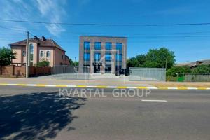 комерційна за адресою Центральна вул. (Чапаєва), 65