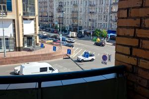 комерційна за адресою Велика Васильківська вул. (Червоноармійська), 9